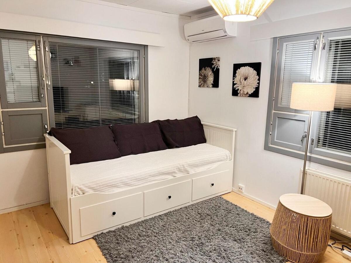 Appartement Sunny Nest 1 à Vaasa Extérieur photo